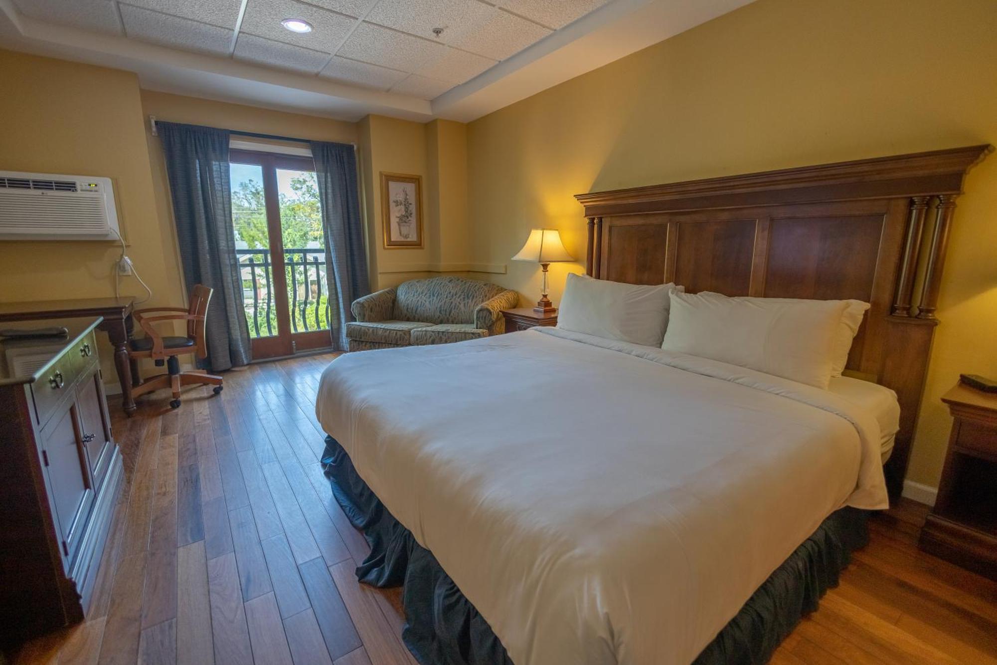 Ocean Inn & Suites St. Simons Island Exterior photo