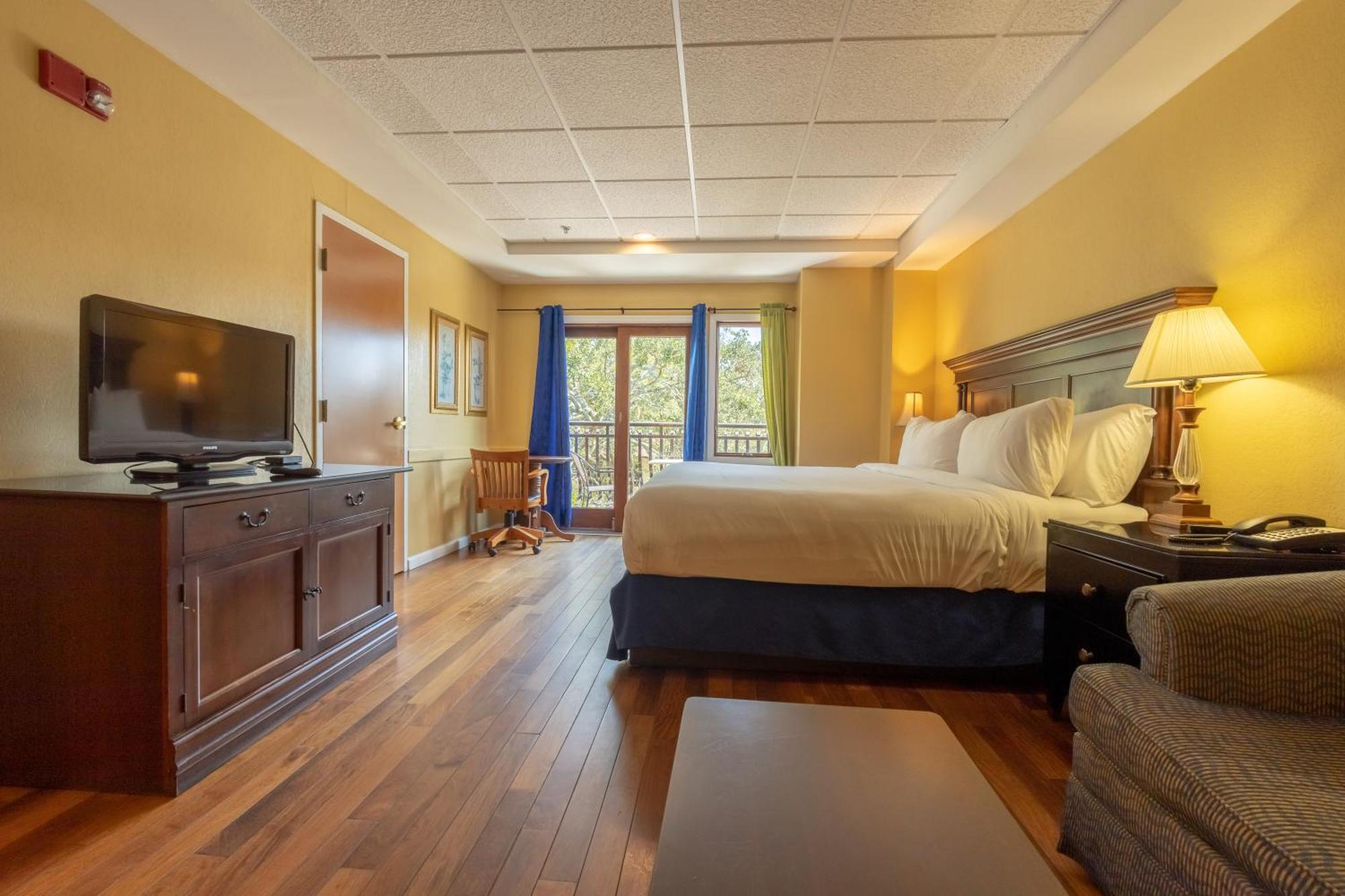 Ocean Inn & Suites St. Simons Island Exterior photo