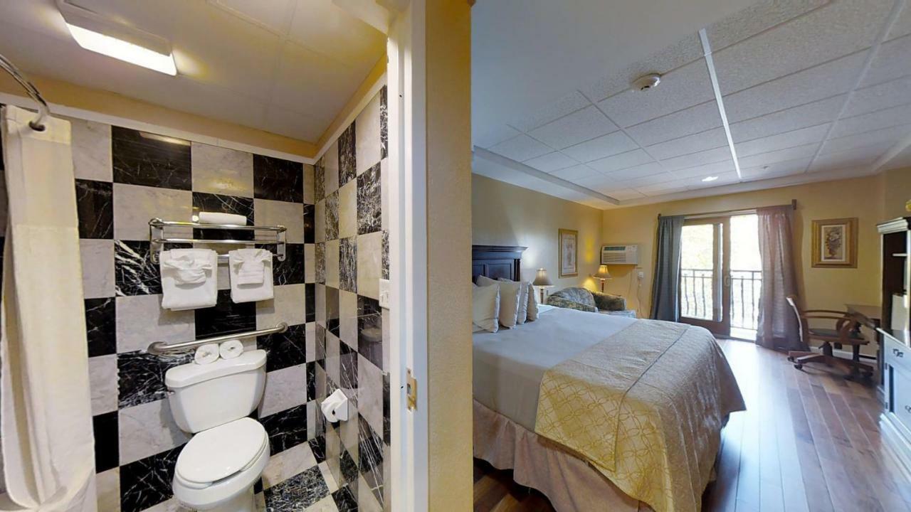 Ocean Inn & Suites St. Simons Island Exterior photo