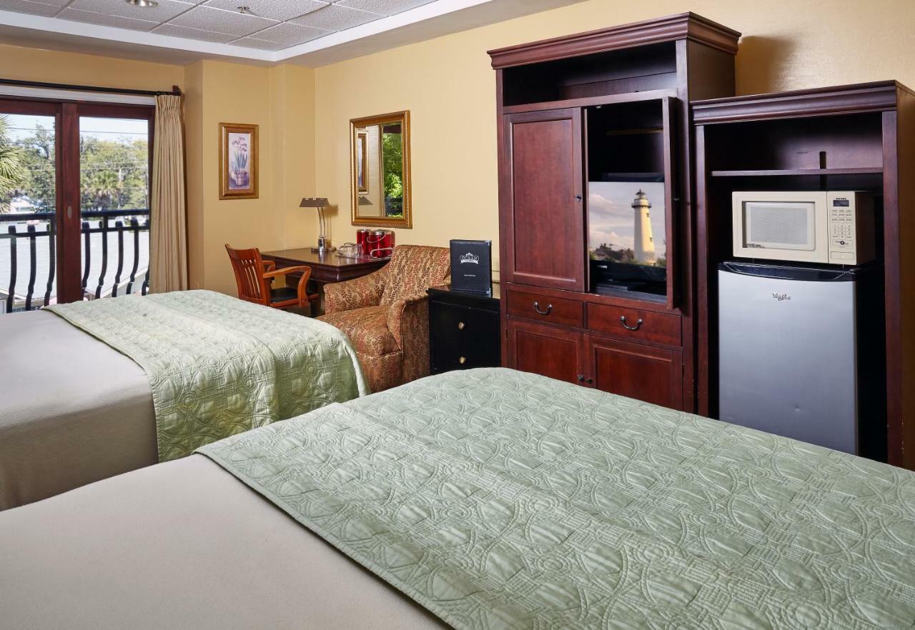 Ocean Inn & Suites St. Simons Island Exterior photo